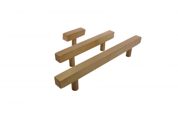 3054 - Solid Square Pulls